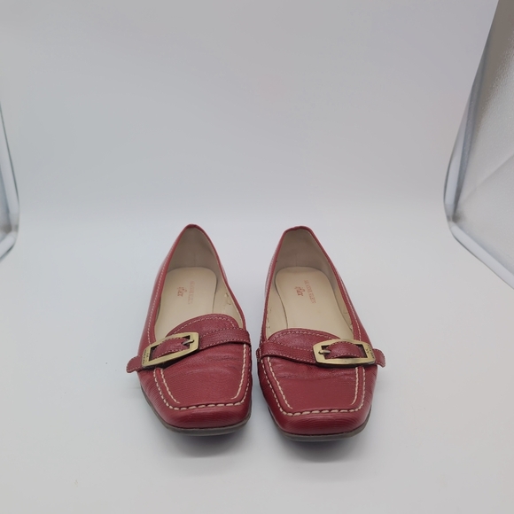 Elegant Red Leather Loafers with Buckle Detail Anne Klein Iflex - Picture 2 of 8